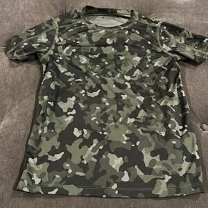 Ideology army print tshirt size large